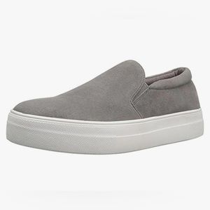 STEVE MADDEN Women’s Gills Sneaker